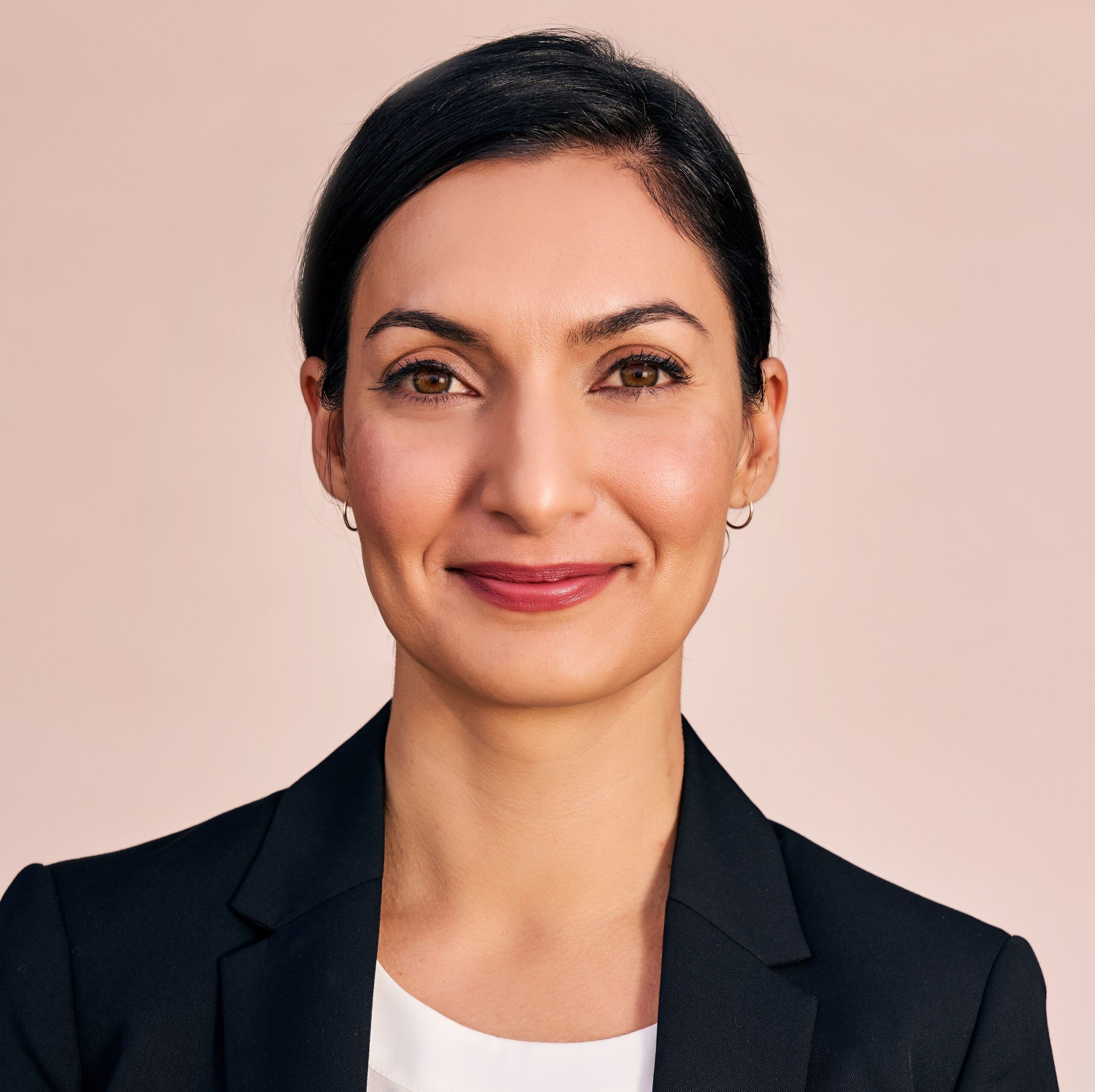 Moderator – Cristina J. Ahmadpour, MELP